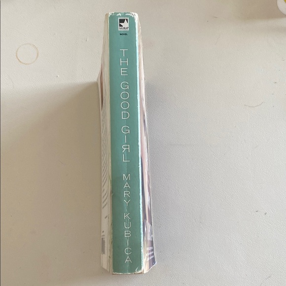 Other - The Good Girl by Mary Kubica Book